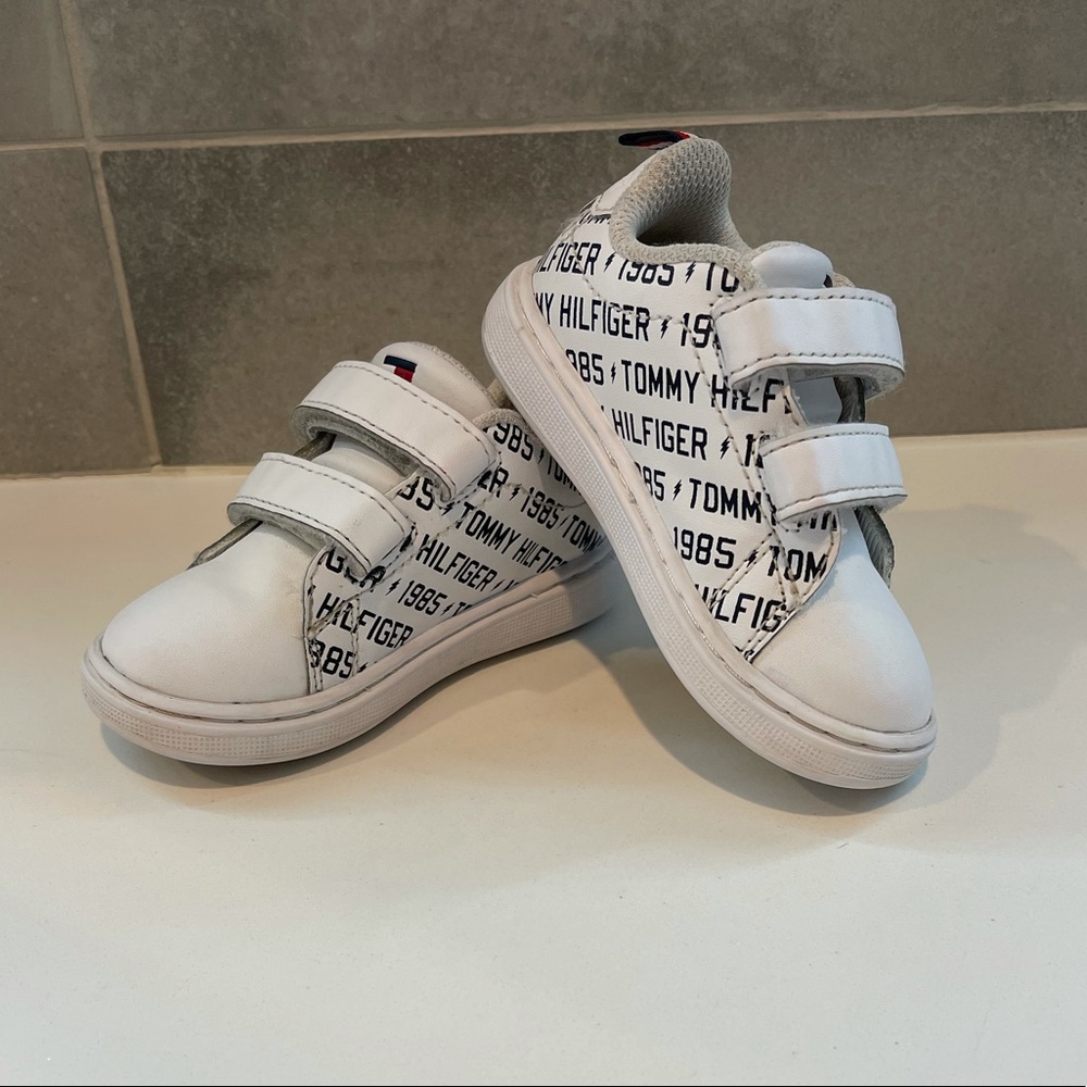 Tommy Hilfiger Toddler Iconic Court Logo Sneaker